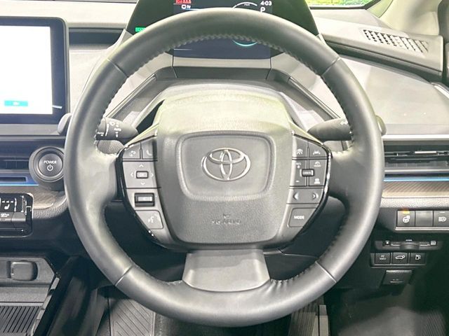 TOYOTA PRIUS 2025