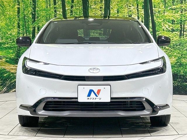 TOYOTA PRIUS 2025