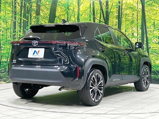 TOYOTA YARIS CROSS 2025