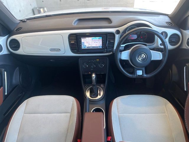 VOLKSWAGEN VOLKSWAGEN The BEETLE 2014