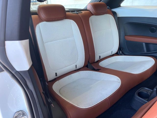 VOLKSWAGEN VOLKSWAGEN The BEETLE 2014