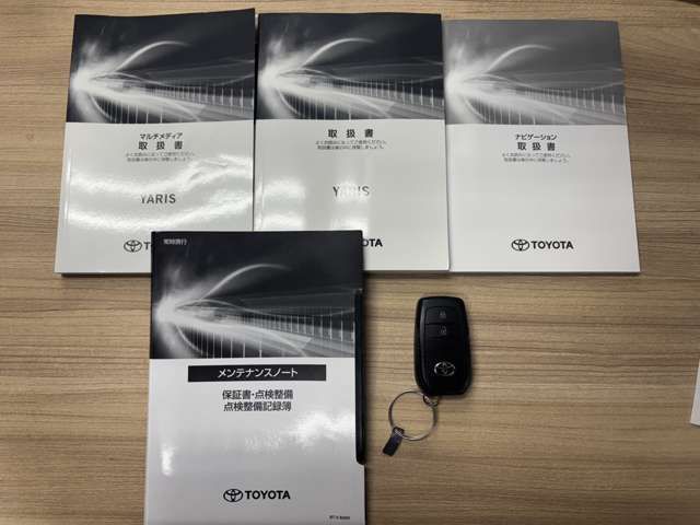 TOYOTA YARIS HYBRID 2024