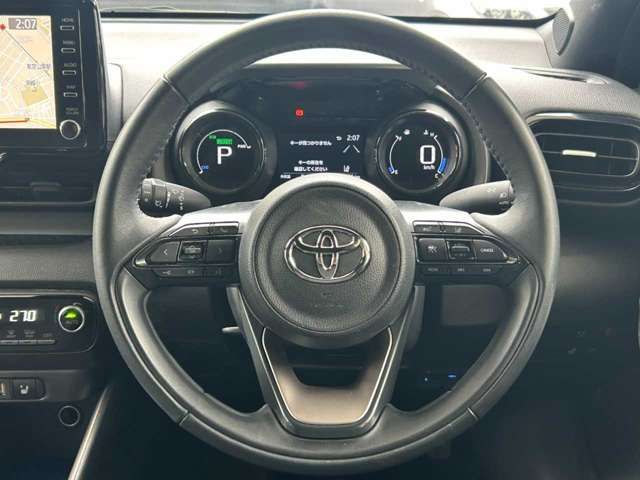 TOYOTA YARIS HYBRID 2024