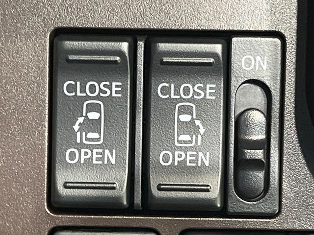 TOYOTA ROOMY 4WD 2017