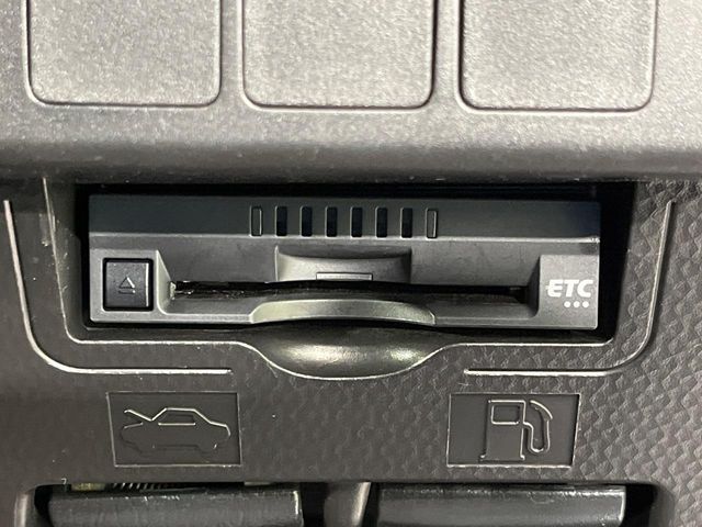 TOYOTA ROOMY 4WD 2017