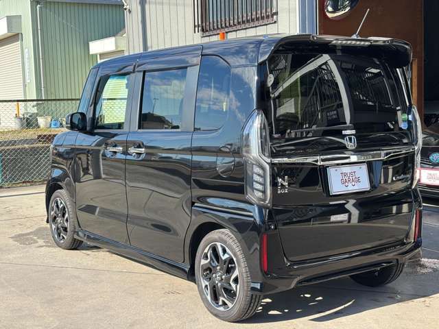 HONDA N BOX CUSTOM 2018