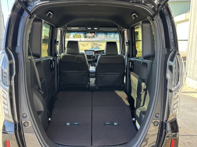 HONDA N BOX CUSTOM 2018