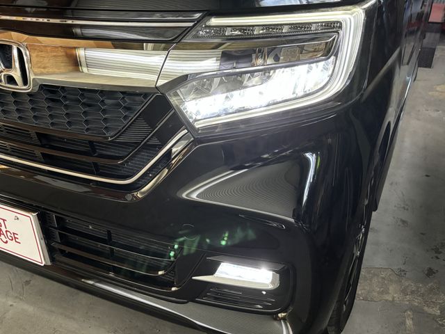 HONDA N BOX CUSTOM 2018