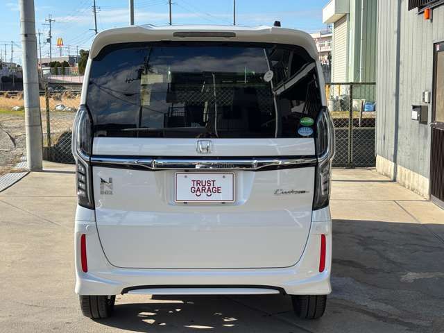 HONDA N BOX CUSTOM 2018