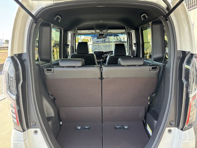 HONDA N BOX CUSTOM 2018