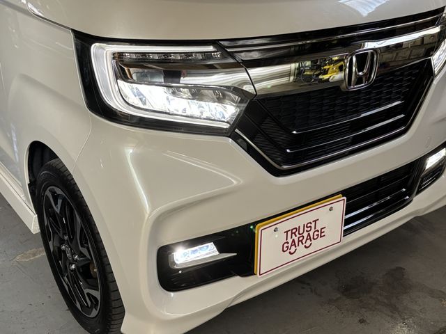 HONDA N BOX CUSTOM 2018