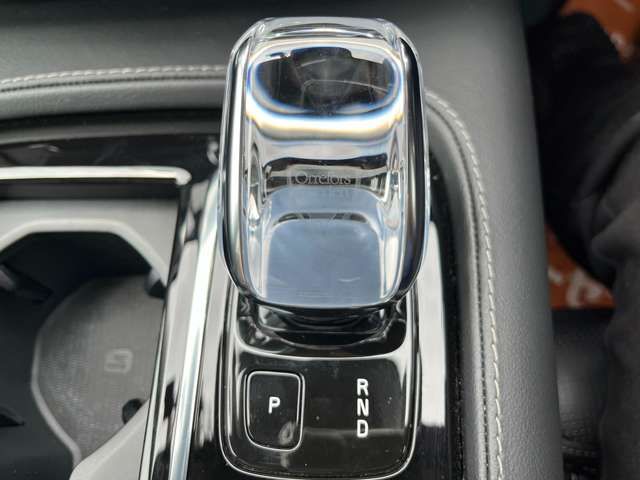 VOLVO VOLVO V60 2022