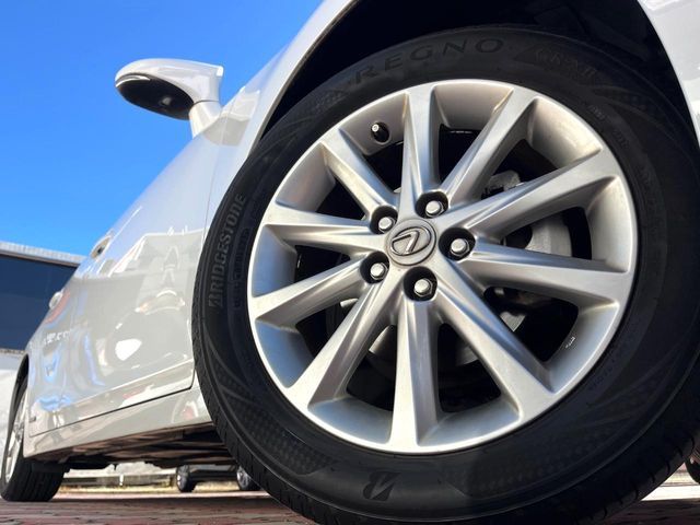 TOYOTA LEXUS CT200h 2011