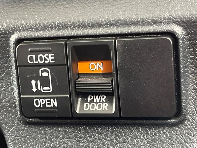 TOYOTA SIENTA 4WD 2018