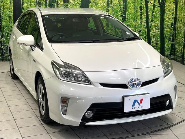 TOYOTA PRIUS 2014