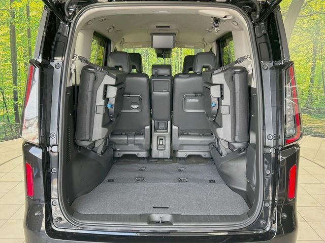 NISSAN SERENA  WG 2025