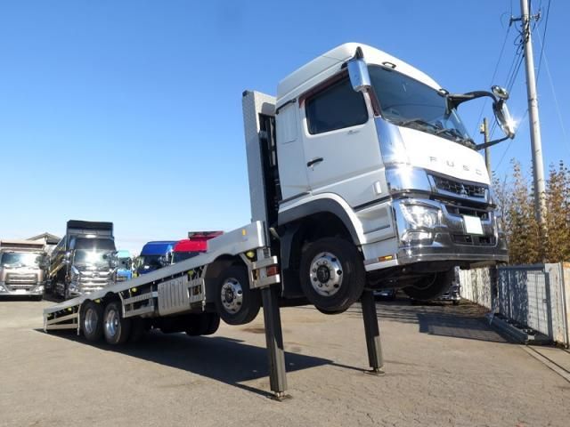 MITSUBISHI FUSOU SUPER GREAT 2018