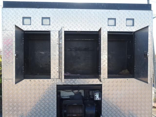 MITSUBISHI FUSOU SUPER GREAT 2018