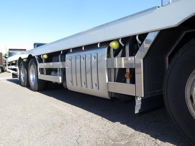 MITSUBISHI FUSOU SUPER GREAT 2018