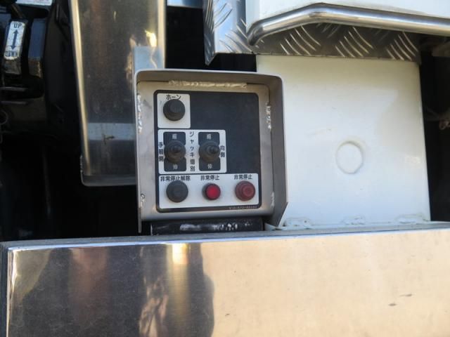 MITSUBISHI FUSOU SUPER GREAT 2018