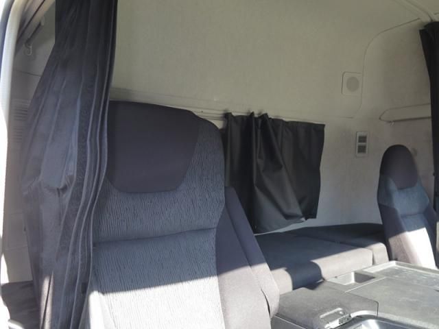 MITSUBISHI FUSOU SUPER GREAT 2018