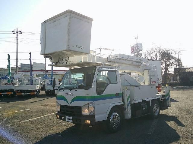 ISUZU ELF 2008
