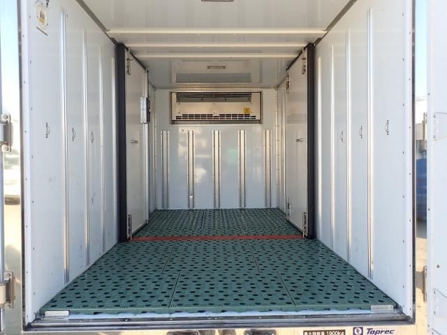 MITSUBISHI CANTER 2020