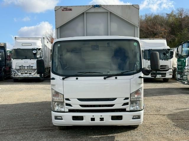 ISUZU ELF 2015