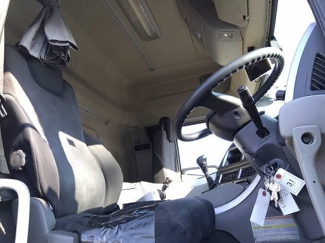 NISSAN DIESEL Quon 2014