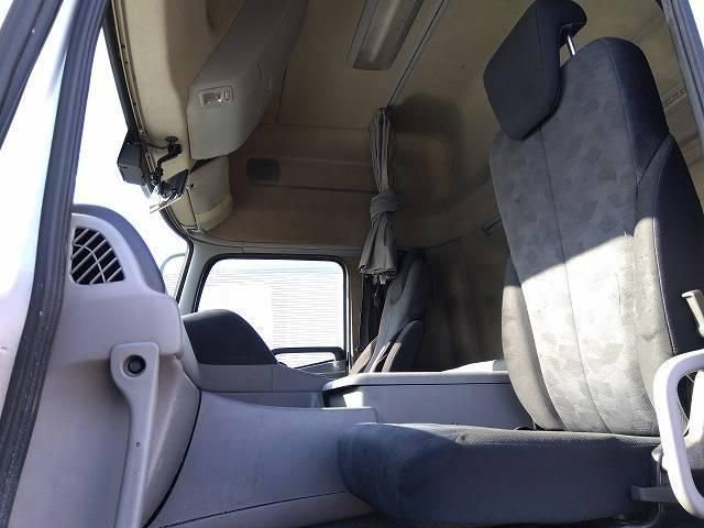 NISSAN DIESEL Quon 2014