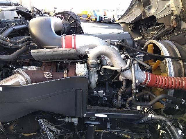 NISSAN DIESEL Quon 2014