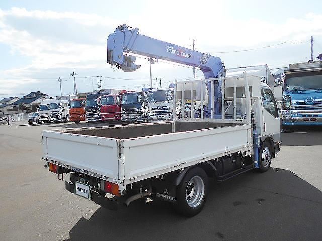 MITSUBISHI CANTER 2001