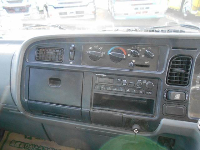 MITSUBISHI CANTER 2001