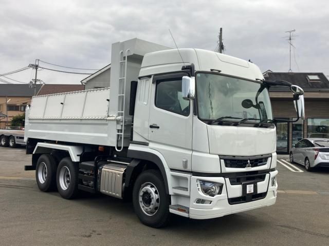 MITSUBISHI FUSOU SUPER GREAT 2025