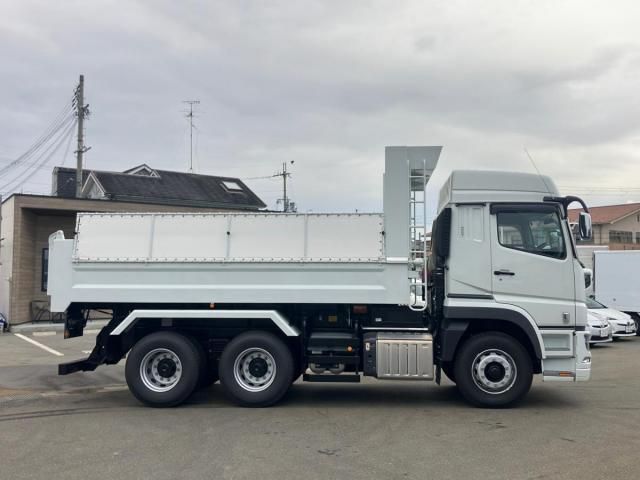 MITSUBISHI FUSOU SUPER GREAT 2025