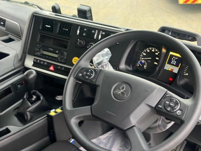 MITSUBISHI FUSOU SUPER GREAT 2025