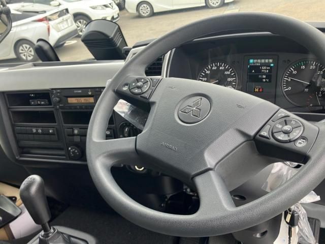 MITSUBISHI FUSOU FIGHTER 2025