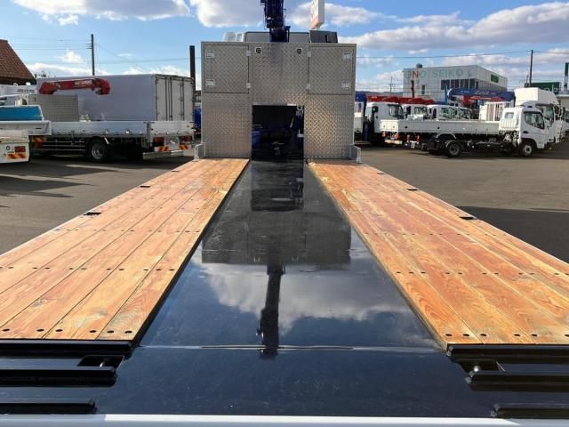 MITSUBISHI FUSOU SUPER GREAT 2025