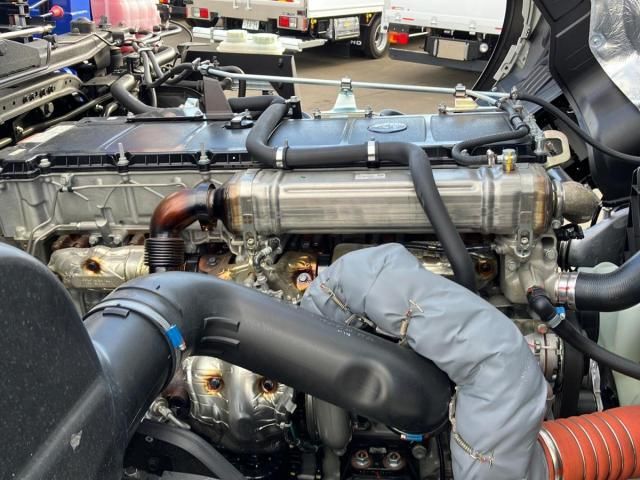 MITSUBISHI FUSOU SUPER GREAT 2025