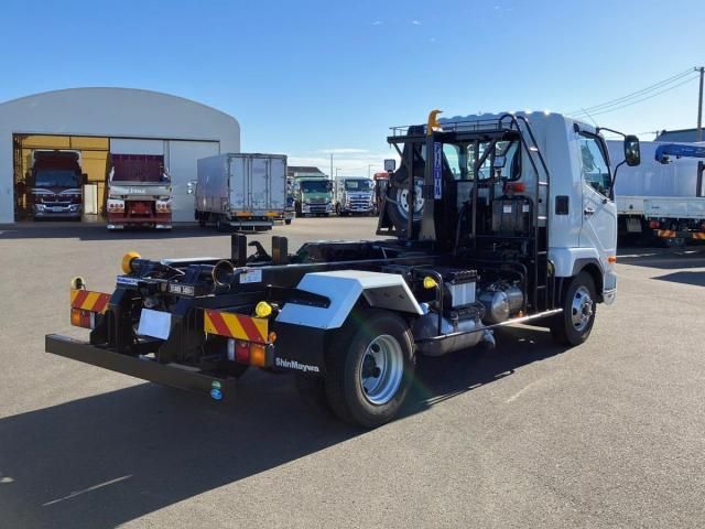 MITSUBISHI FUSOU FIGHTER 2024