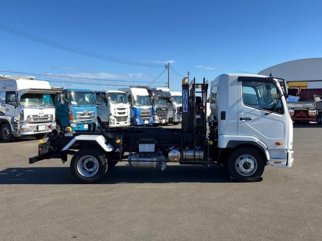 MITSUBISHI FUSOU FIGHTER 2024