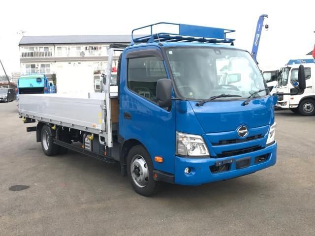 HINO DUTRO 2022