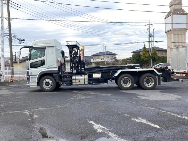 MITSUBISHI FUSOU SUPER GREAT 2023