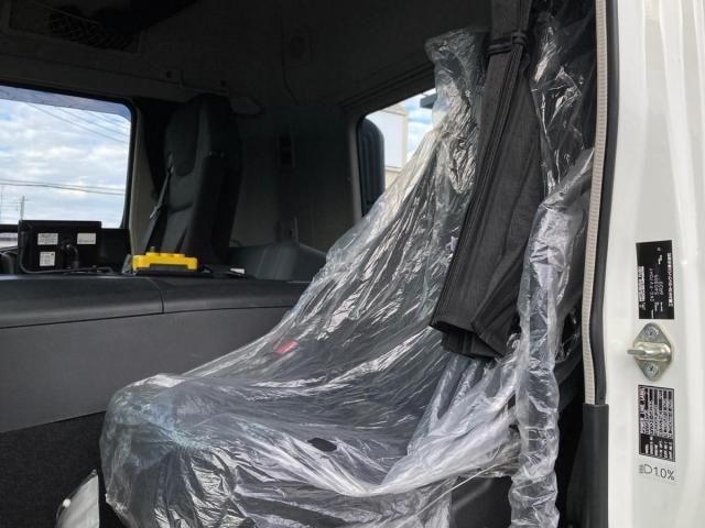 MITSUBISHI FUSOU SUPER GREAT 2023