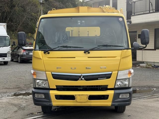 MITSUBISHI CANTER 2016