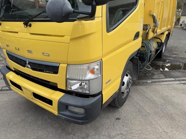 MITSUBISHI CANTER 2016