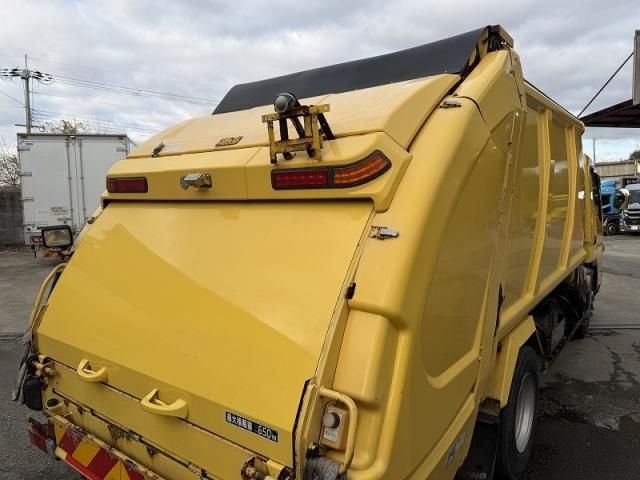 MITSUBISHI CANTER 2016