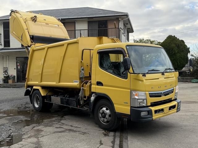 MITSUBISHI CANTER 2016
