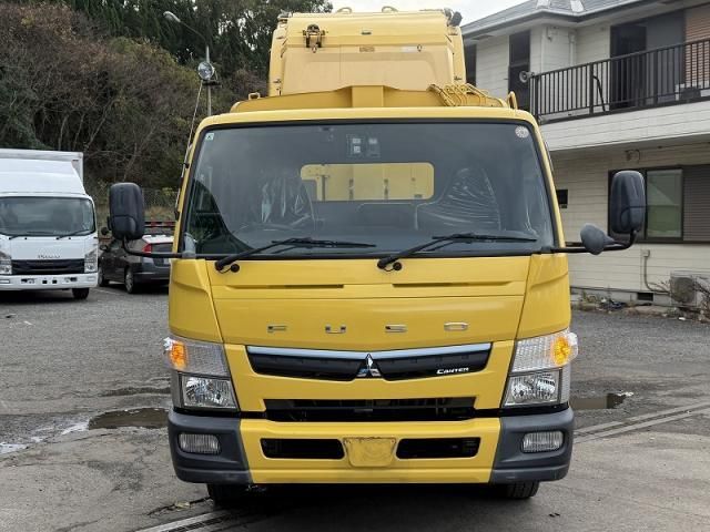 MITSUBISHI CANTER 2016