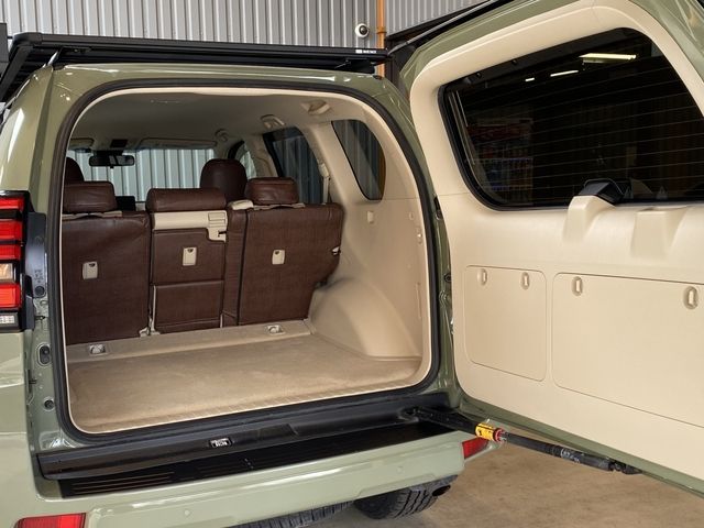 TOYOTA LANDCRUISER PRADO 2017